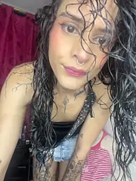 Snapshot of samy_foox chatting on 06-03-26, 02:01 samy foox online show from 06-03-26, 02:01
