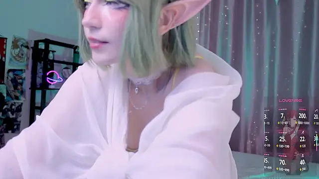 Snapshot of Carolina_Leep chatting on 10-06-25, 02:29 Carolina Leep online show from 10-06-25, 02:29