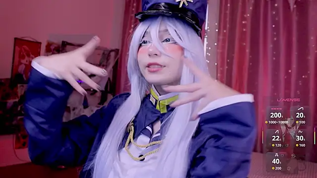 Snapshot of Carolina_Leep chatting on 10-15-25, 12:35 Carolina Leep online show from 10-15-25, 12:35