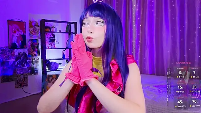 Carolina Leep online show from 11-29-25, 03:34