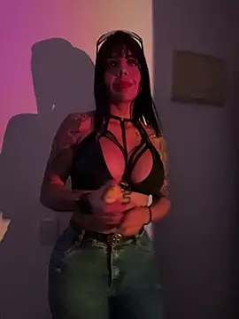 Tamyjenkins1 online show from 04-11-26, 03:25