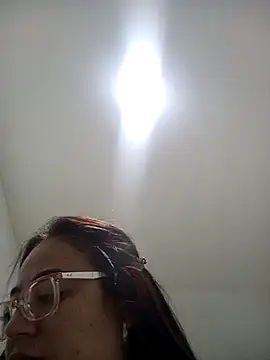 Snapshot of skarleth001 chatting on 03-19-25, 05:08 skarleth001 online show from 03-19-25, 05:08