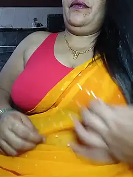 Snapshot of sneha_rose chatting on 06-04-26, 05:56 sneha rose online show from 06-04-26, 05:56