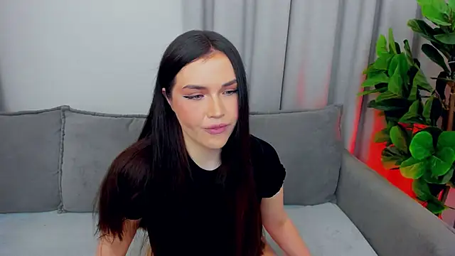 Snapshot of sexyangeloux chatting on 05-28-26, 09:10 sexyangeloux online show from 05-28-26, 09:10