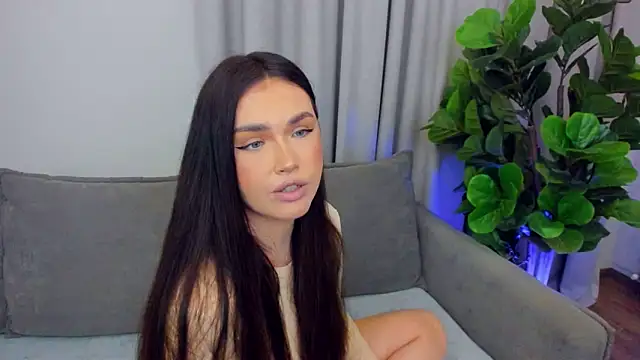 Snapshot of sexyangeloux chatting on 05-17-26, 11:05 sexyangeloux online show from 05-17-26, 11:05