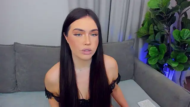 Snapshot of sexyangeloux chatting on 05-12-26, 09:54 sexyangeloux online show from 05-12-26, 09:54