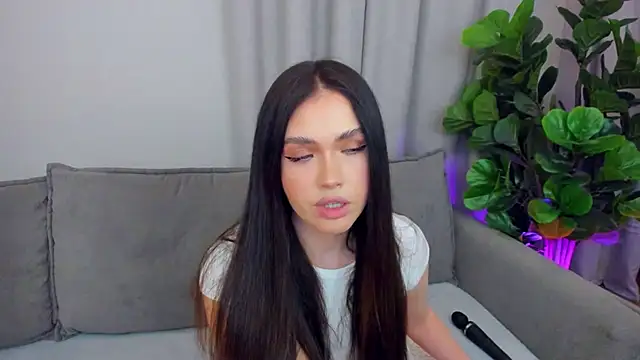 Snapshot of sexyangeloux chatting on 04-30-26, 08:57 sexyangeloux online show from 04-30-26, 08:57