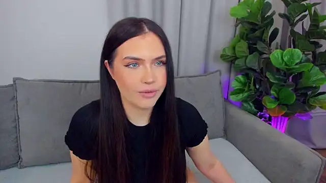 Snapshot of sexyangeloux chatting on 05-03-26, 10:02 sexyangeloux online show from 05-03-26, 10:02