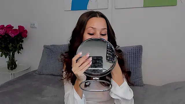 SelenaRousey online show from 11-21-25, 07:07