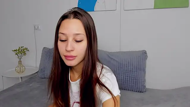 SelenaRousey online show from 11-08-25, 09:35