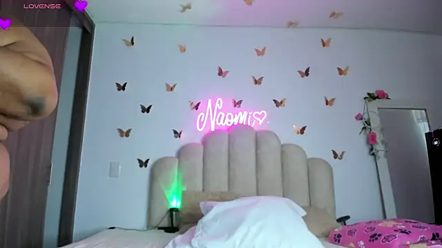 Snapshot of NaomiAsha chatting on 11-30-25, 07:14 NaomiAsha online show from 11-30-25, 07:14