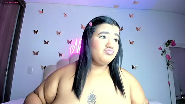 Snapshot of NaomiAsha chatting on 11-23-25, 11:26 NaomiAsha online show from 11-23-25, 11:26