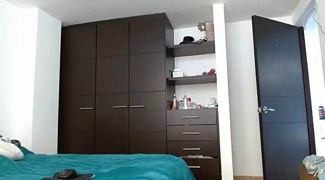 chicafitcaliente online show from 03-21-25, 04:51