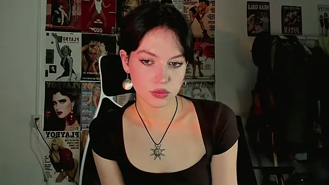 Niky  Jess online show from 11-05-25, 07:44