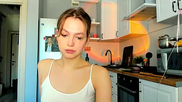 Niky  Jess online show from 02-19-25, 10:45