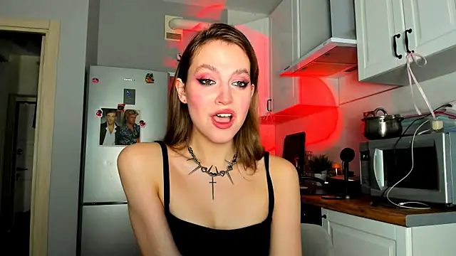 Niky  Jess online show from 02-18-25, 03:31