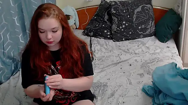 Snapshot of HaleyRoute chatting on 02-24-25, 11:09 HaleyRoute online show from 02-24-25, 11:09