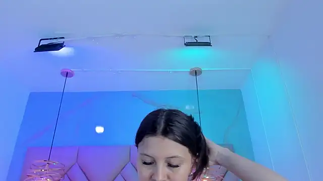 Snapshot of AngelaaCute_ chatting on 07-11-26, 12:05 AngelaaCute online show from 07-11-26, 12:05