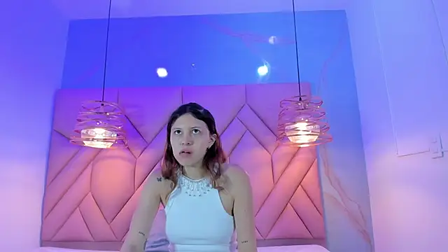 AngelaaCute  online show from 03-11-25, 12:28