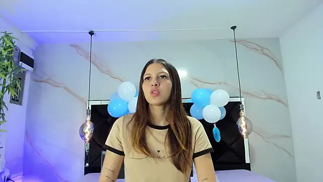 AngelaaCute  online show from 09-23-25, 12:12