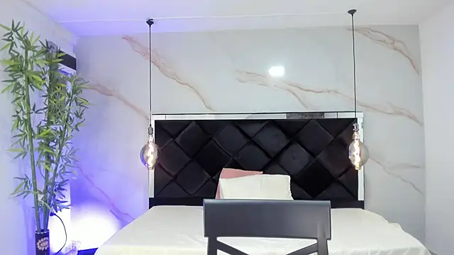 AngelaaCute  online show from 11-08-25, 03:04