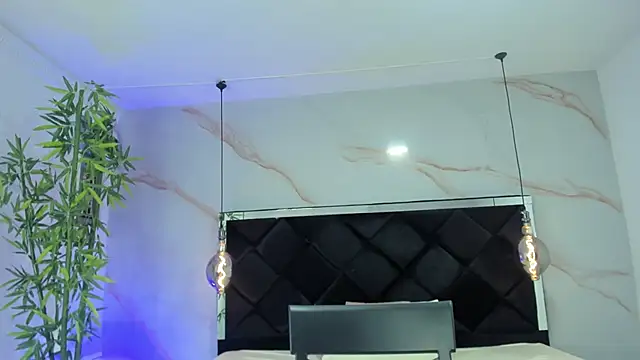 AngelaaCute  online show from 10-09-25, 12:28