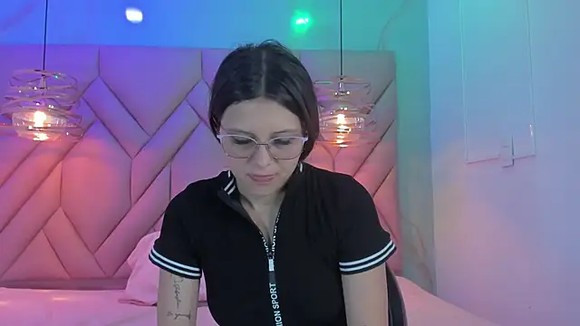 Snapshot of AngelaaCute_ chatting on 06-16-26, 11:54 AngelaaCute online show from 06-16-26, 11:54