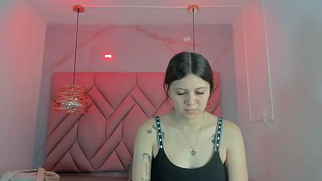 AngelaaCute  online show from 05-23-26, 06:18