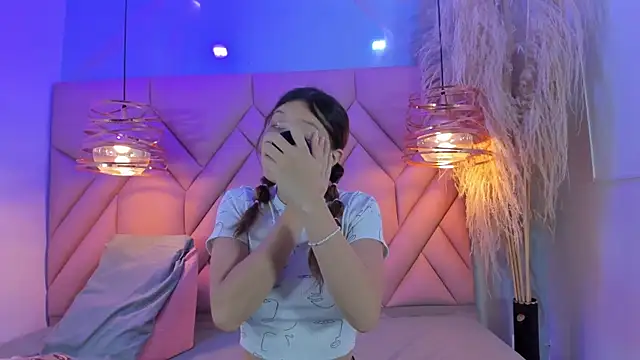 AngelaaCute  online show from 03-19-25, 12:12