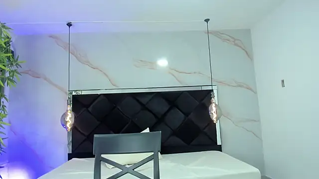 AngelaaCute  online show from 10-10-25, 12:17