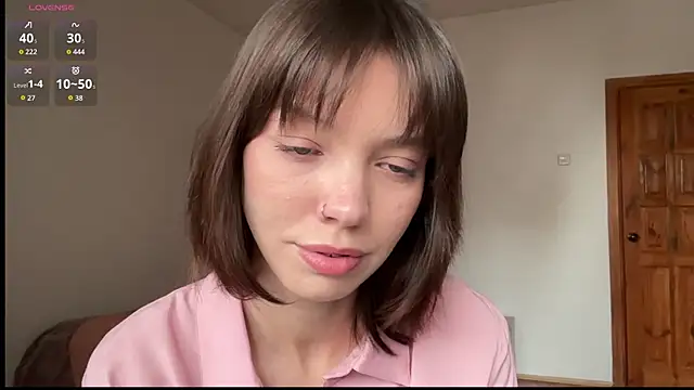 Snapshot of londare chatting on 03-05-25, 01:39 londare online show from 03-05-25, 01:39