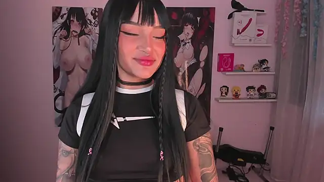 Snapshot of Sweet-bunny1 chatting on 02-02-26, 05:56 Sweet-bunny1 online show from 02-02-26, 05:56