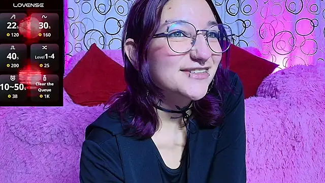 SukiFuyu  online show from 11-25-25, 12:22