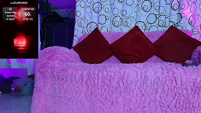 SukiFuyu  online show from 09-09-25, 11:41