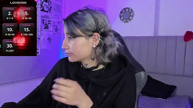 SukiFuyu  online show from 03-13-25, 12:35