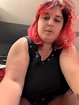 Snapshot of LadyRochester chatting on 10-14-25, 11:25 LadyRochester online show from 10-14-25, 11:25