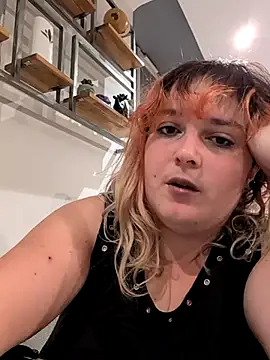 Snapshot of LadyRochester chatting on 09-20-25, 12:04 LadyRochester online show from 09-20-25, 12:04