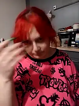 Snapshot of LadyRochester chatting on 03-19-25, 06:55 LadyRochester online show from 03-19-25, 06:55