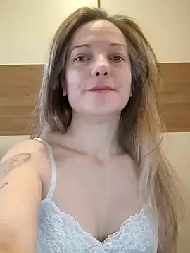 Snapshot of Dark_Angel_22 chatting on 02-18-26, 06:11 Dark Angel 22 online show from 02-18-26, 06:11