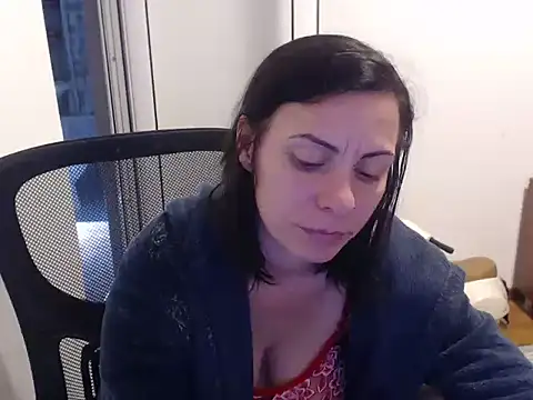 SweetAdela92 online show from 06-04-26, 08:35