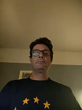 Snapshot of RolfS chatting on 12-15-24, 04:37 RolfS online show from 12-15-24, 04:37