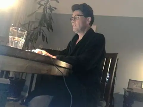 Snapshot of RolfS chatting on 03-17-25, 11:02 RolfS online show from 03-17-25, 11:02