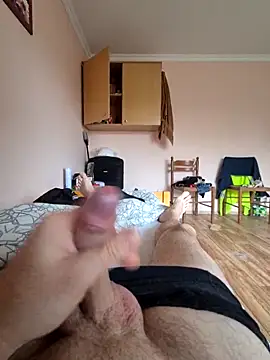 kisbiro77777 online show from 11-02-25, 09:03