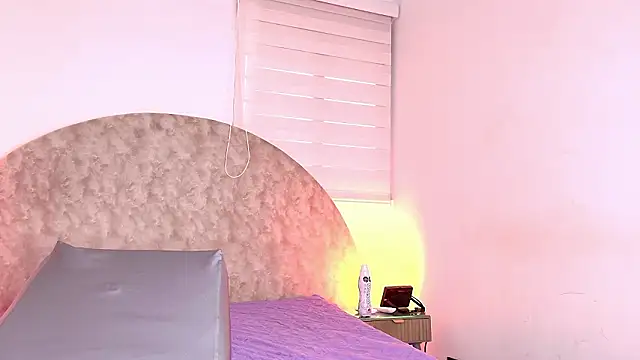 anisha x online show from 02-04-26, 07:20