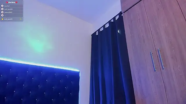 Snapshot of _diegsz_ chatting on 07-15-26, 12:12 diegsz online show from 07-15-26, 12:12