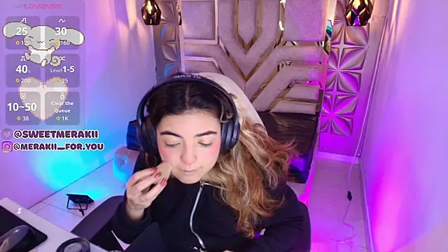 meraki fraise online show from 12-16-25, 03:44