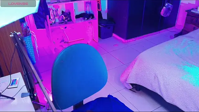 meraki fraise online show from 04-17-26, 06:00