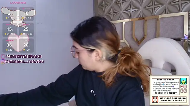 meraki fraise online show from 12-23-25, 02:55