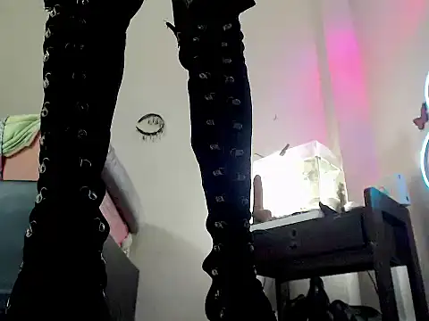 kimkardasha98 online show from 04-07-26, 11:17