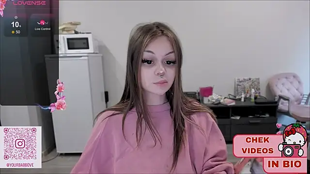 Snapshot of shy_melony chatting on 02-01-25, 12:04 shy melony online show from 02-01-25, 12:04